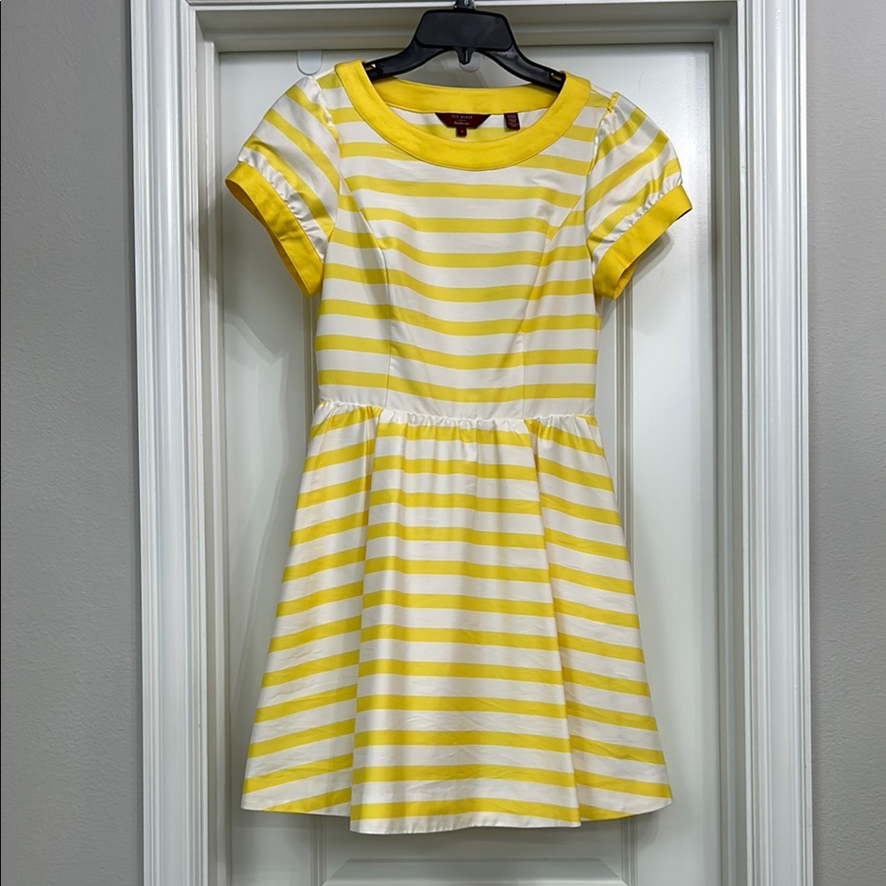 Ted Baker London Yellow and White Puff Sleeve Fit and Flare Dress